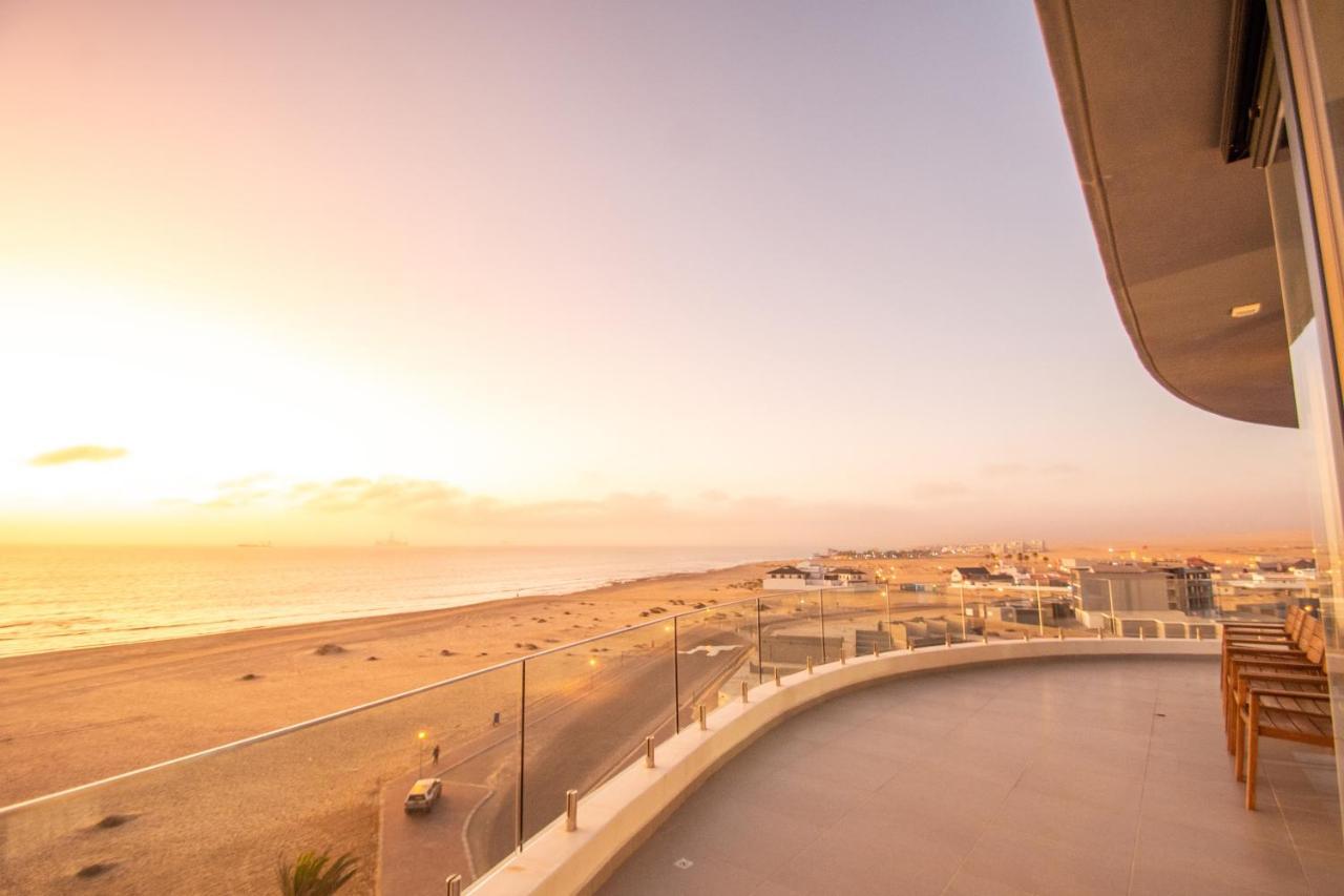 Bay View Resort Hotel Namibia ซวาคอปมุนด์ ภายนอก รูปภาพ